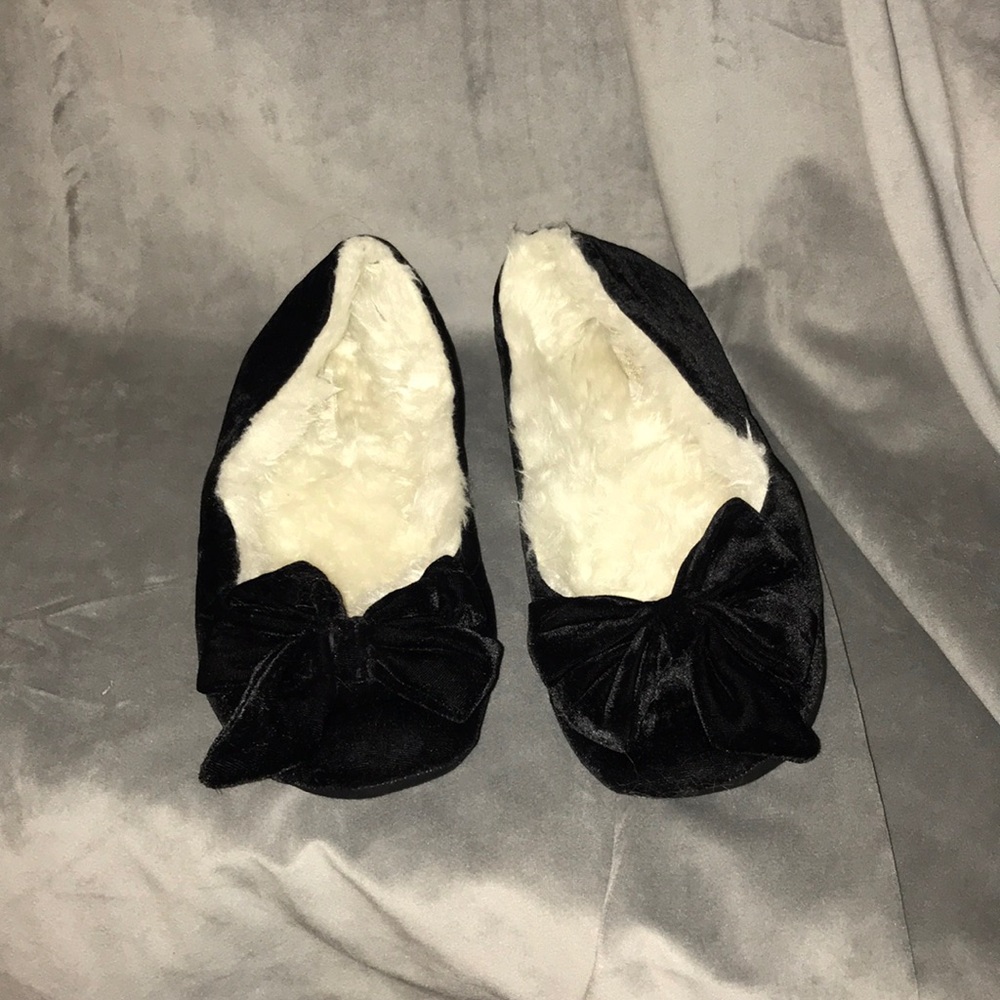 Kate Spade slippers (9-10)